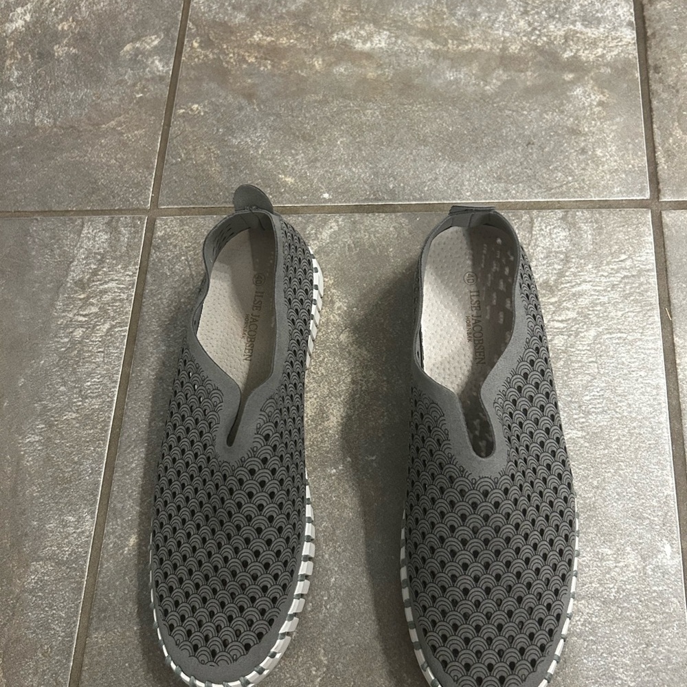 Ilse Jacobsen gray slip on shoes. Like new condition. Only worn twice.